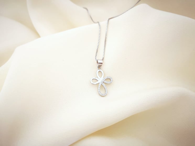Infinity Cross srebrna ogrlica