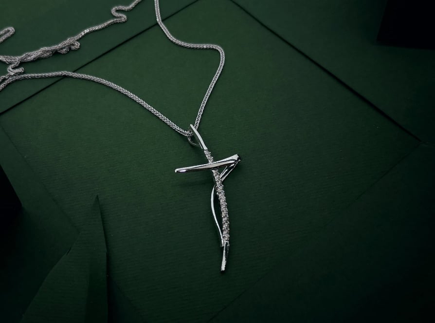 Modernist cross srebrna ogrlica