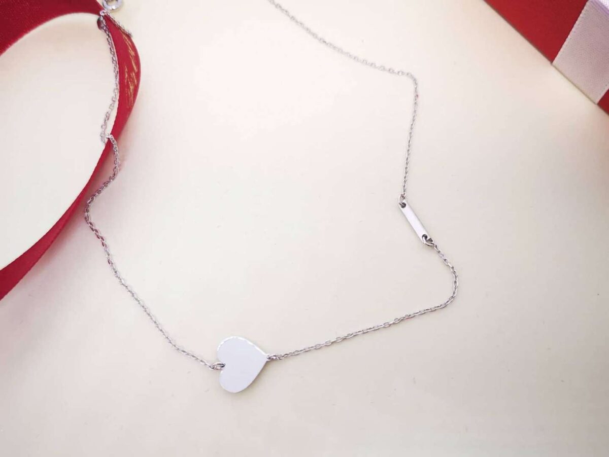 Personalizirana srebrna ogrlica Srce slovo