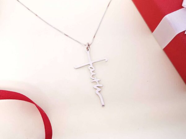 FAITH križ srebrna ogrlica